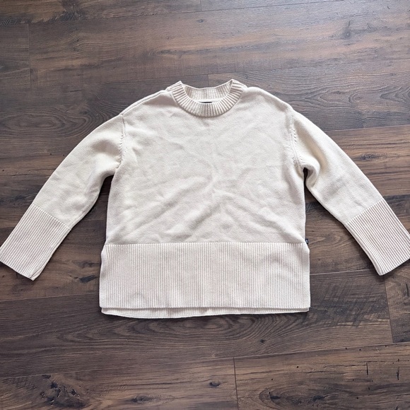 NWOT GAP Beige Knit Cotton Sweater - Picture 8 of 8